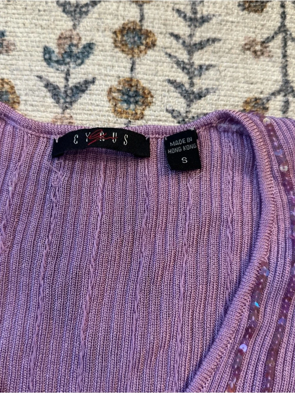 Cyrus Lavender Ribbed Sequin Top - Picture 2 of 5